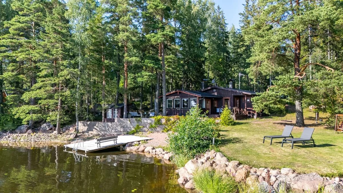 FInland - A Builders Reset by the Lake