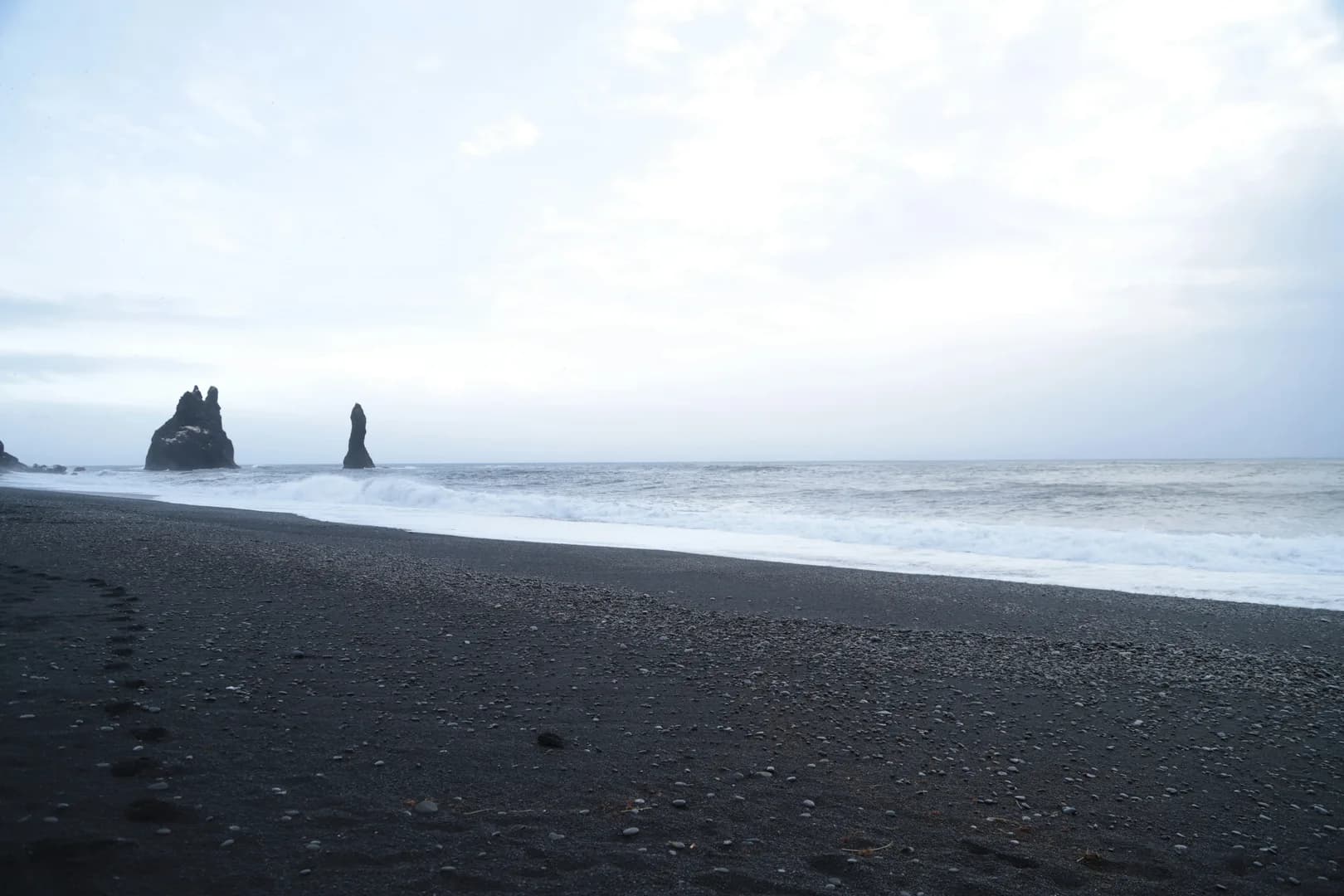 Iceland – Fire, Ice & Black Sand thumbnail 3